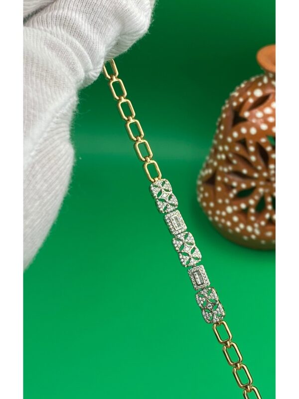 Xuping Rose Gold Yıldız Desenli Zirkon Taşlı Bileklik - Görsel 3