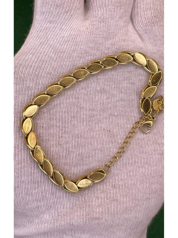 Kadın Gold Renk Arpa Pul Model Zincir Çelik Bileklik - Görsel 2