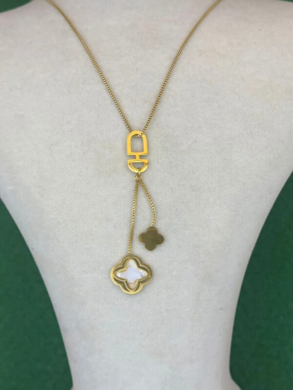 Kadın Gold Renk Yonca Model Üst Segment Kolye - Görsel 1