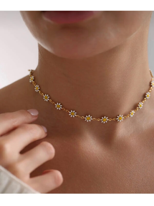 Kadın Gold Renk Papatya Model Şık Tasarım Kolye 45 CM - Görsel 1