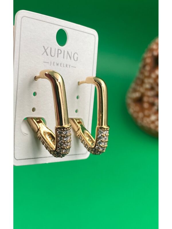 Xuping Rose Gold Üçgen Zirkon Taşlı Halka Küpe - Görsel 3