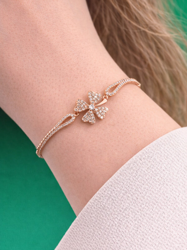 925 Ayar Zirkon Taşlı Yonca Model Rose Gold Şık Tasarım Gümüş Kadın Bileklik